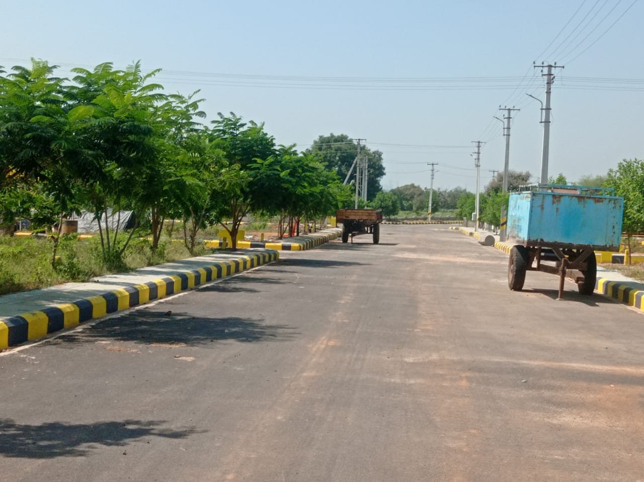 HMDA approved open plots at 4th city meerkhanpet srisailam highway near skill developemnt university srisailam highway