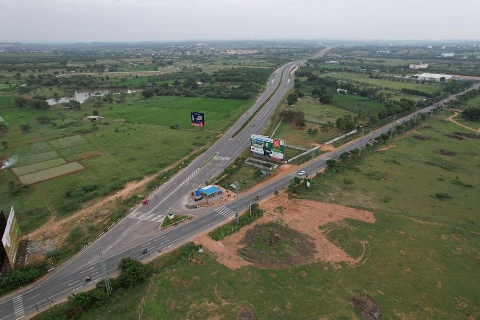 HMDA open plots at meerkhanpet near 4th city & skill development university Srisailam Highway