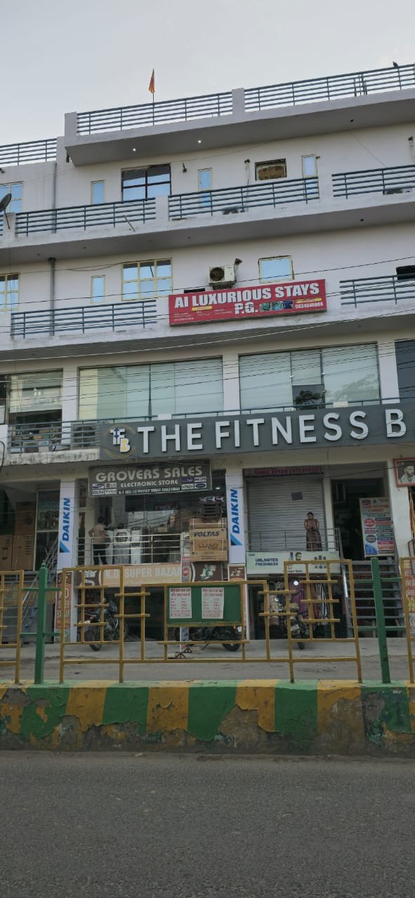Girls PG behind Santosh Medical College, Ghaziabad