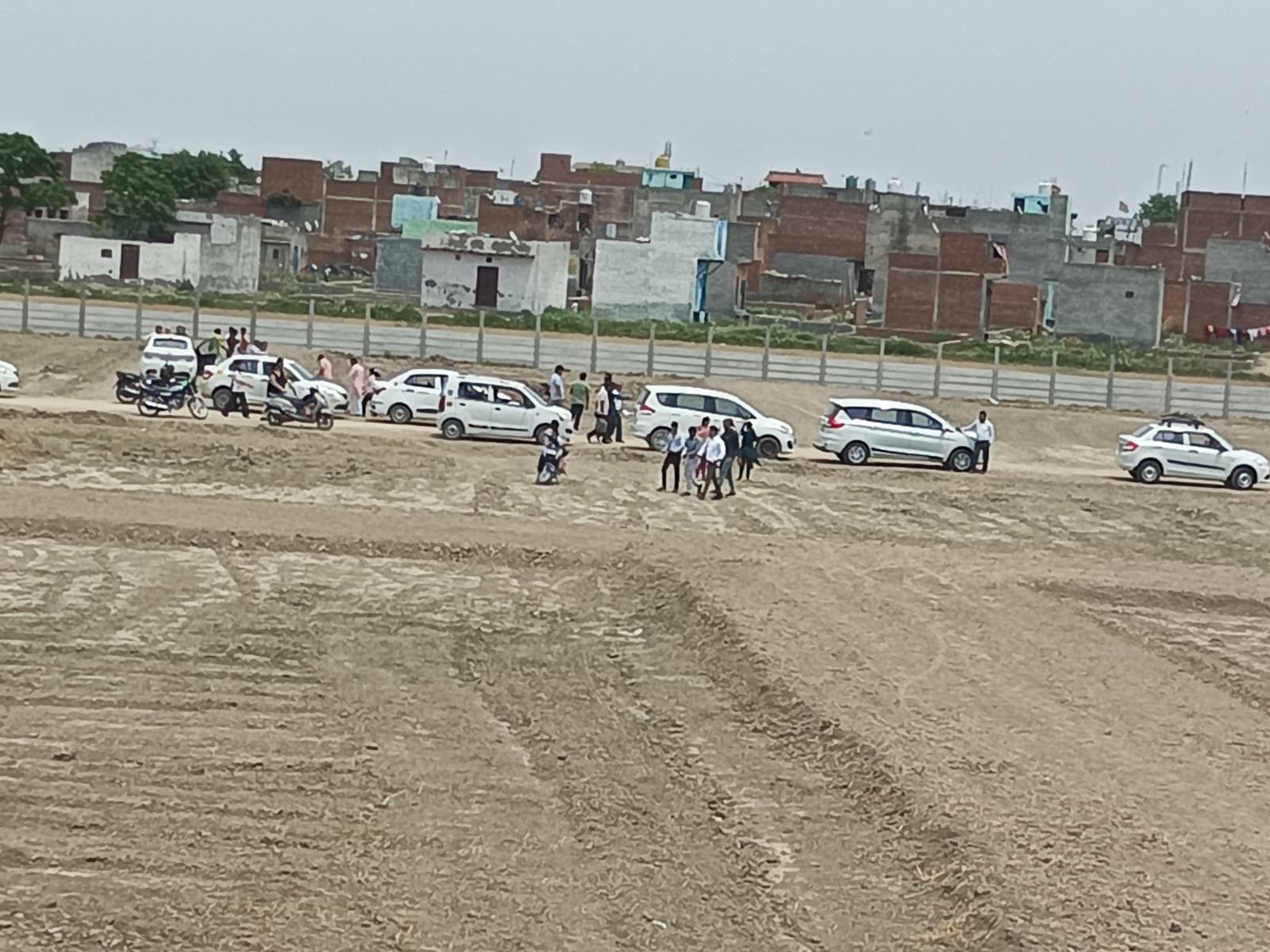 Best property in jewer Ghaziabad and Gurugram, Tronica City Loni