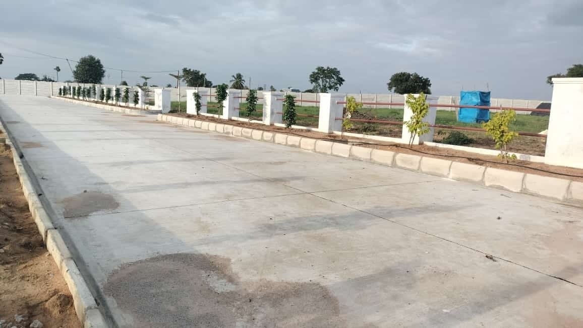 Open plots at gollur- muchintal shamshabad banglore highway